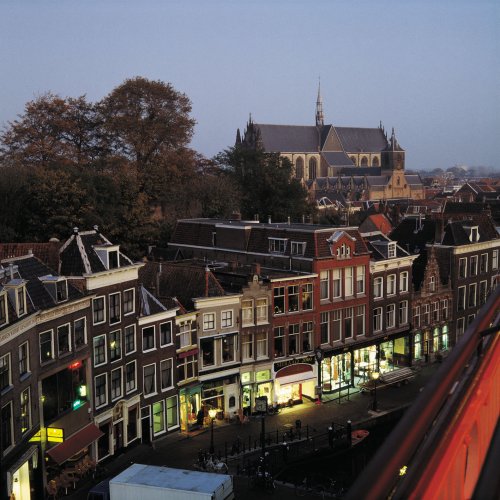 Leiden > Nieuwe Rijn luchtfoto's / foto's Nederlandinbeeld.nl